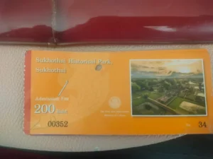 Entrada parque Sukhothai